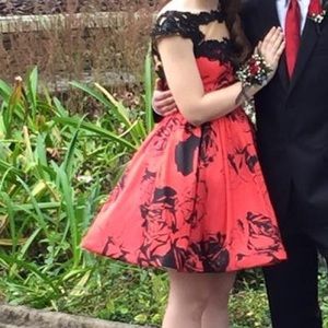 Gorgeous Sherri Hill homecoming dress